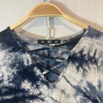 Coin 1804 Lightweight Blue White Tie Dye Lace Up V Photo 3