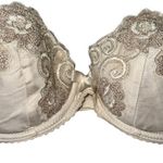 Nina Ricci Paris Women’s Size 32 C Cream Ivory Lace Lightly Padded Bra Photo 2