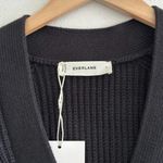 Everlane The Boxy Cardigan in Everyday Cotton in Black, Size Small Photo 7