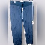 The North Face  Women’s Casual Athleisure Capri Joggers Photo 6