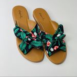 Qupid Double Diagonal Stripped Sandals For Women Photo 3