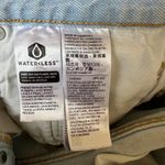 Levi's Women's 501 Light Wash Denim Jean Shorts Size W30 Photo 7