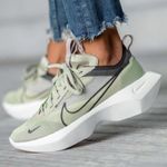 Nike  Women’s Vista Lite Sneakers 9 Photo 0