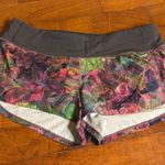 Lululemon  Speed Up Low-Rise Lined Short
Vivid Floral Tone Multi Graphite Grey Photo 4