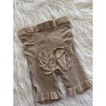 SKIMS Seamless Sculpt Mid Thigh Short Clay Size Large Photo 4