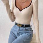 SheIn Contrast Binding Sweetheart Neck Ribbed Knit Long Sleeve Top Photo 2