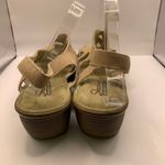 Skechers  Memory Foam Slingback Platform Wedge Beige Suede Sandals Women's Sz10 Photo 4