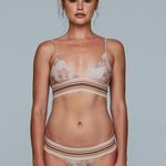 NWT acacia swimwear Awapui bikini top in paniolo Blue Size L Photo 4