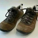 Merrell  Shoes Women’s Kamari Chill‎ Boots Size 5 Suede Faux Sherpa Hiking Trail Photo 0