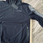 Alphalete  Women’s EXP Tech Windbreaker- Black Matter, Size XL Photo 3