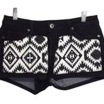 American Eagle VTG ChiQle Denim Architect Black & White Aztec Printed Patch Pattern Jean Shorts Photo 0