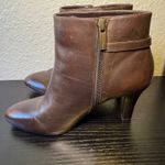 Brooks Brothers  Womens Brown Leather Pointed‎ Ankle Boot Heel Buckle Size 7 Zip Photo 5