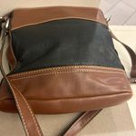 CHAPS Purse  Two-Tone Crossbody Bag great condition well made Photo 2