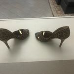 Rouge Helium Heels Elegant Leopard Print Peep-Toe 9 Preowned and gorgeous 
CLEAN Photo 1