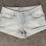 Levi's Shorty Shorts in excellent condition.  Size 7 (juniors) Photo 0
