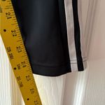 Adidas  Cropped Black Leggings Size Medium EUC‎ Photo 2