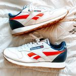 Reebok Sneakers Photo 0