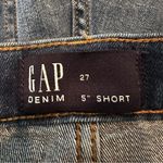Gap Mid-Rise 5" Denim Shorts Women's 27 Indigo Distressed Boho Hippie Dainty NWT Photo 5