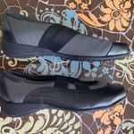 Munro Black & Grey Strap Walking Shoes Sz. 6.5 Photo 0