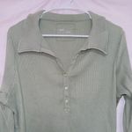Aerie  Green Long Sleeve Ribbed Knit Cropped Henley Top size XXL Photo 3