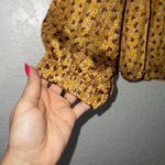 MELLODAY NWT  Gold Ruffle Berry Print Blouse Size XL Photo 2