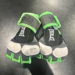 Everlast  Lime green and Black Womens Kickboxing Boxing Cardio Gloves Photo 1