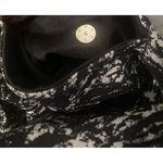 Lululemon Women's Black Marbled Capris Compression Leggings Size 4 Slip Pocket Photo 3