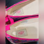UGG  women’s flats shoes size 9.5 like new Photo 9