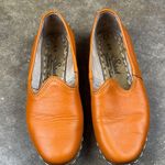Sabah Leather Slip Photo 0