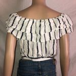 E & M  ruffled crop top Photo 2