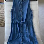 Women size small Jean sleeveless button down dress with collar waist knot Blue Photo 0
