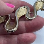 Monet Vintage  ribbon wave brooch. Photo 3