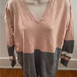 Vince Camuto colorblock pink gray asymmetrical hem oversized V-neck sweater M Photo 9