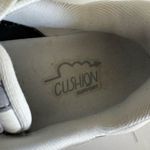 Brooks  Adrenaline GTS 22 White Women’s Sz 9.5 Photo 11