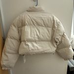 Dazy Cropped Winter Coat White Size 6 Photo 1