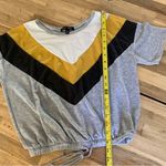 Moa Moa  Grey, White, & Yellow V Striped Cropped Tee M Photo 3