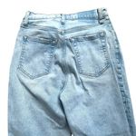 Abercrombie & Fitch Abercombie & Fitch The 90’s Slim Straight Ultra High Rise Curve Love Light Wash Photo 6