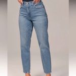 Abercrombie & Fitch ✨ High Rise Mom Sz 10 Short Jeans✨ Photo 2