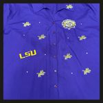 Las Olas LSU Tigers 2007 National Champions Button Shirt Women’s 1X Purple Embroidered Photo 5