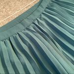 Forever 21 Midi Pleated skirt Photo 1