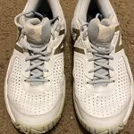 New Balance Womens 696 V3 WCH696G3 White Running Shoes Sneakers Size 9.5 Photo 2