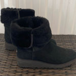 UGG  Boots Amie woman’s size 9 Photo 0