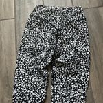 White Fox Boutique White Fox active white leopard leggings Photo 5