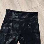 Spanx Black Faux Leather Camo Luxury Leggings Size M Women Photo 7