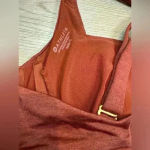 Athleta Women’s Aqualuxe Rust Red Twist Swimsuit Size Bra 36B/C Panties XS Photo 5