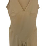 Maidenform NWT  large full shape wear deep vneck tan Photo 0