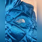 The North Face  550 Puffer Vest Size M Photo 4