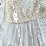Listicle  white lace boho tank top Photo 4