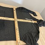 Old Navy  Hooded Women Active Long Sleeve Athletic Top Gray Size XL Athleisure Photo 7