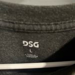 DICK'S Sporting Goods DSG cropped tee  Photo 1